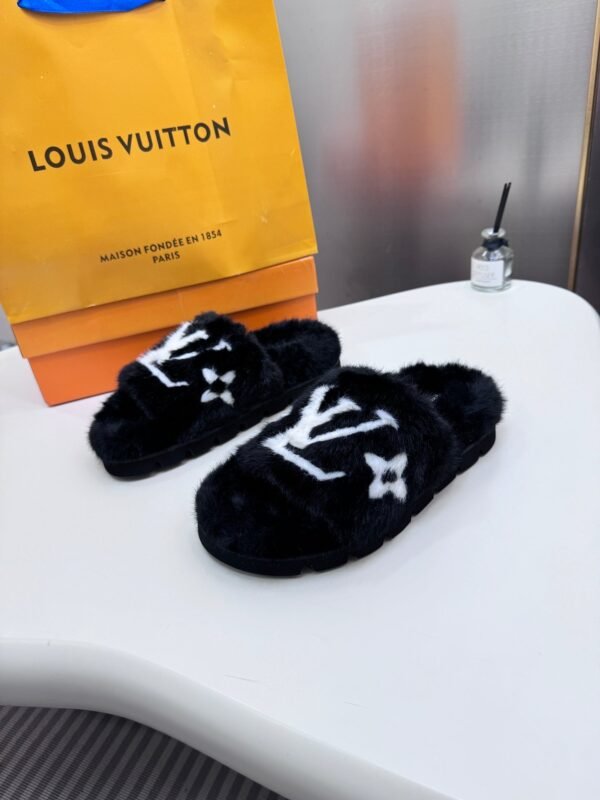 Louis Vuitton Women's Pool Pillow Comfort Sandal