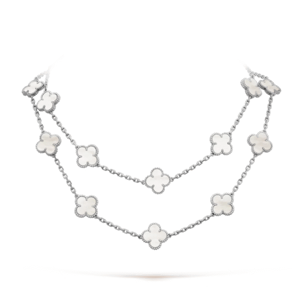 94296143-07D5-6A53-9BCA-949FE6288AB3.png Vintage Alhambra long necklace, 20 motifs