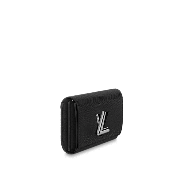 94331BEB-CBA3-4478-341A-755741A7210F.png M68309 Twist Wallet