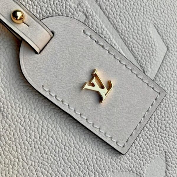 95A3ED41-E55A-F7F7-752F-71053D4719B6.jpg Louis Vuitton M46293 CarryAll PM