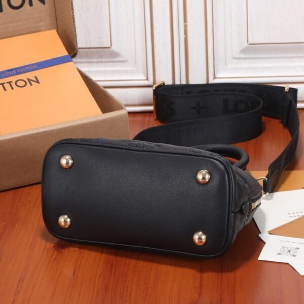 95C0CC66-9565-DABD-29FE-334BEF457BDE.jpg Louis Vuitton M59793 Alma BB