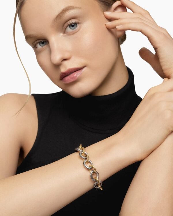 96E47458-047C-E7E8-8D08-0C75335788CA.jpg Oval Link Chain Bracelet Sterling Silver with 18K Yellow Gold - 19CM