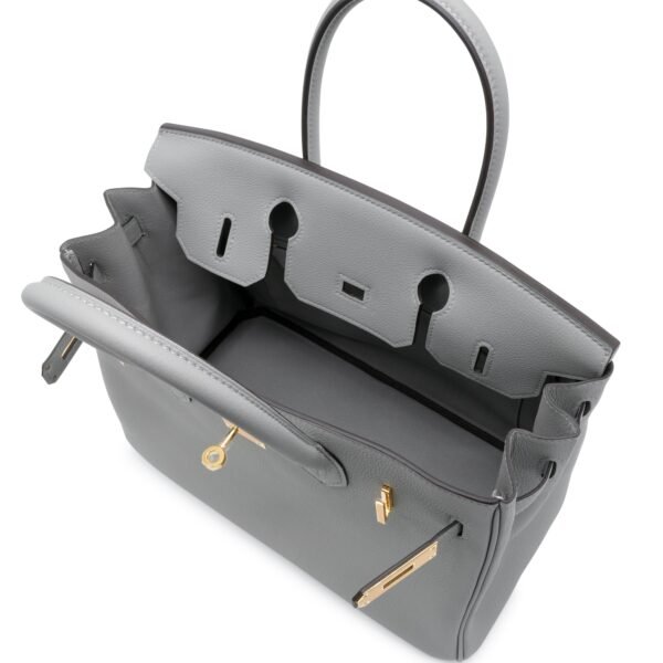 97D09982-9633-B2F6-3410-48D4396DB343_0daf3151-1e4c-4ff6-aa31-02a8b91c6f6f.jpg Birkin 35 Gris Mouette Togo Gold Hardware