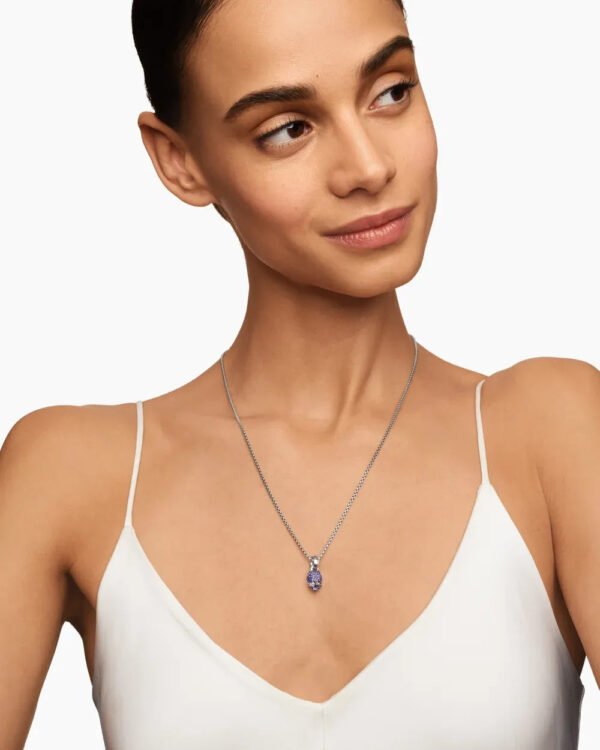 Skull Amulet Full Pav&eacute; Purple Sapphires and 18K White Gold, 14mm