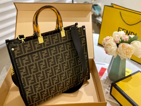 Fendi Sunshine Medium - Brown