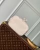 991B00CB-0EB9-A2E1-6DE8-ABFFD56217F7.jpg Louis Vuitton M24649 Néonoé BB