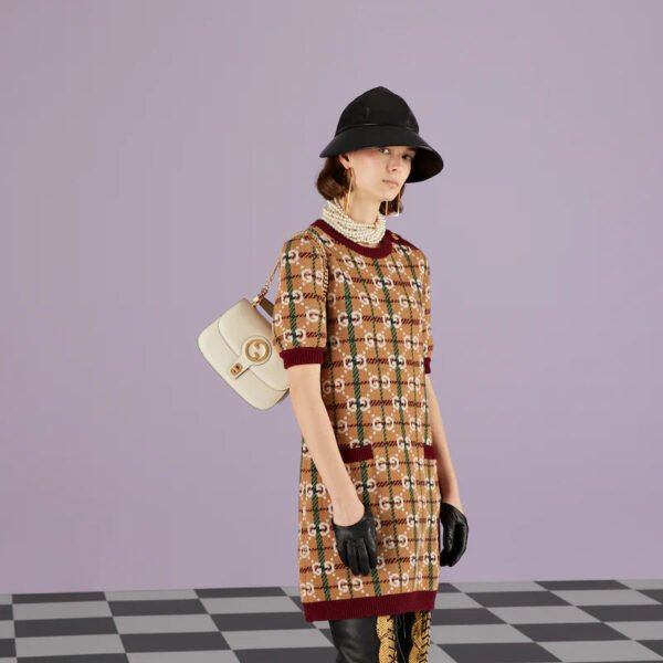 99B461FA-E66E-CAB5-DD1B-4C6847CCD912_692b5180-d26a-4197-9e03-ec1b8a00748a.jpg BLONDIE TOP-HANDLE BAG