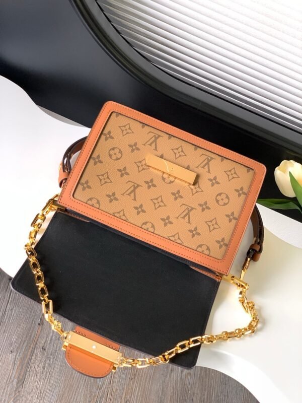 99DC2B7D-1DD5-A6D5-3480-7865D4F514CA.jpg Louis Vuitton M44580 Mini Dauphine