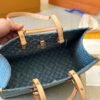 Louis Vuitton OnTheGo MM M46871