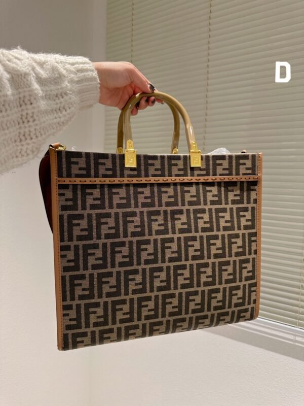 Fendi Sunshine Medium