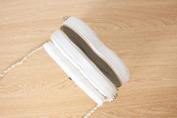 9C604012-A38D-BF01-AE3E-FCD22619CC10.jpg Chanel Mini Heart Bag White For Women 7in/18cm AS3191 B07958 10601