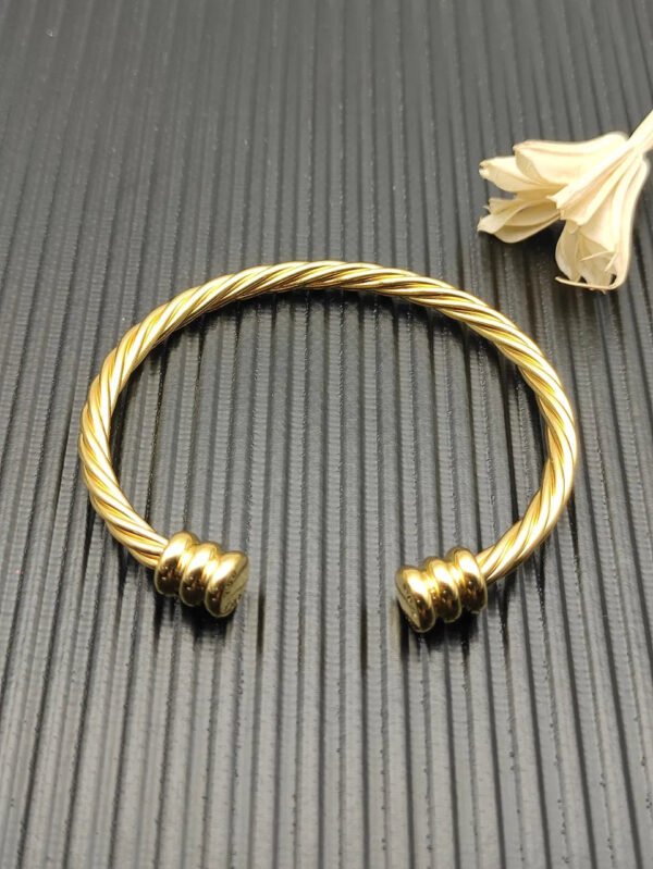 4mm Cable Classic Bracelet with Gold