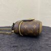 9F8ACFEA-699D-519C-B926-E84E9EC391E0.jpg Louis Vuitton Vanity Chain Pouch M47125