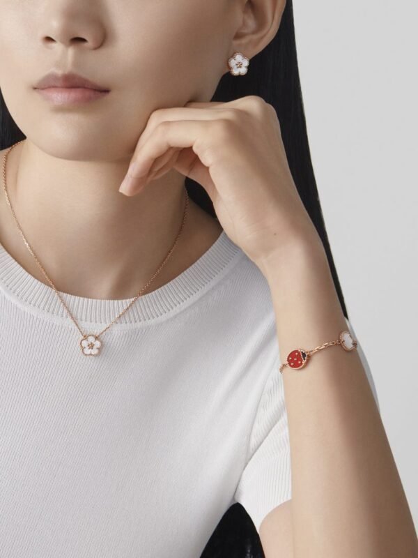 Lucky Spring bracelet, 5 motifs