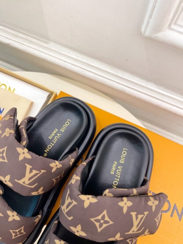 Louis Vuitton Unisex Pool Pillow Comfort Sandal