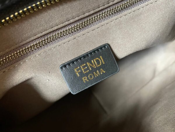 Fendi O'lock Zip Bag