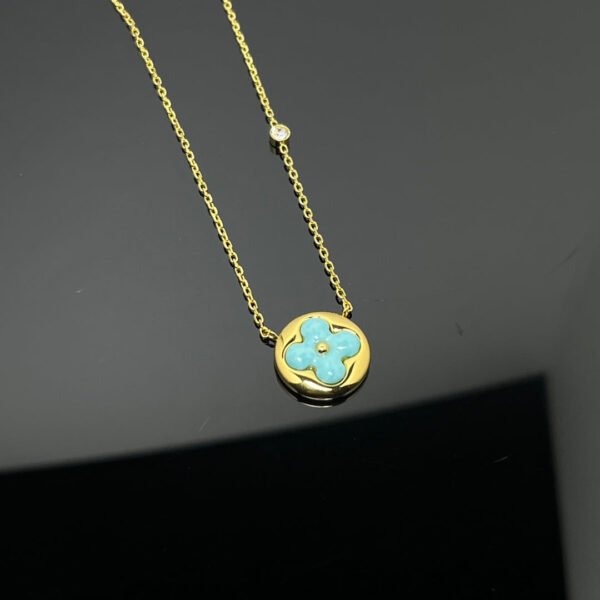 A33EFB86-A93B-9C75-05E9-C987CFDCD0E4.jpg Idylle Blossom pendant - White gold