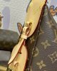 A413B348-D56D-401E-63E8-D492DA1FD502.jpg Louis Vuitton Monogram Canvas Slouchy MM M12098
