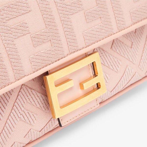 Fendi Baguette Medium