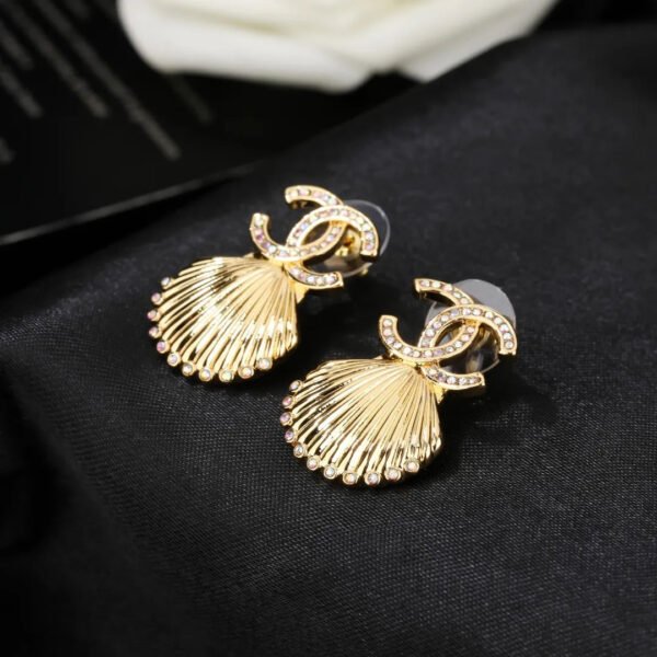 A50EEBD9-8C63-B4D0-475F-E5340FA10E5A.jpg CC Earrings 0008