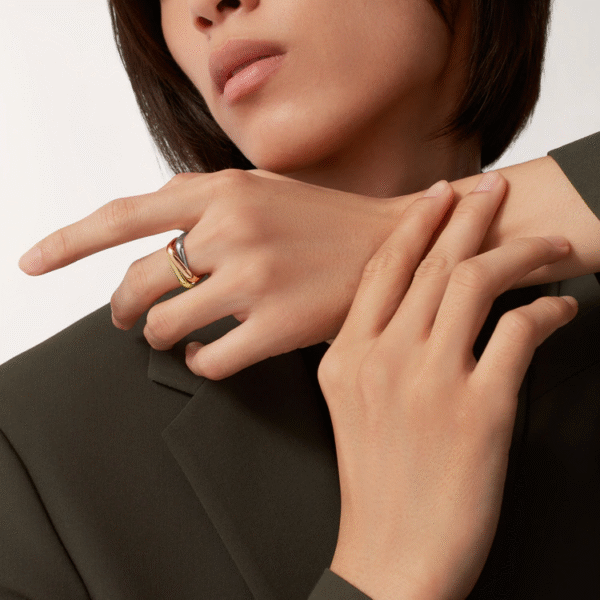 A77187B8-6A09-091A-40B5-5359AA14F4B8-1.png TRINITY CUSHION RING, MEDIUM MODEL