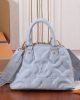 A79DC058-7D29-E39A-0065-AFBAF4FDEE8A.jpg Louis Vuitton Alma BB M59822