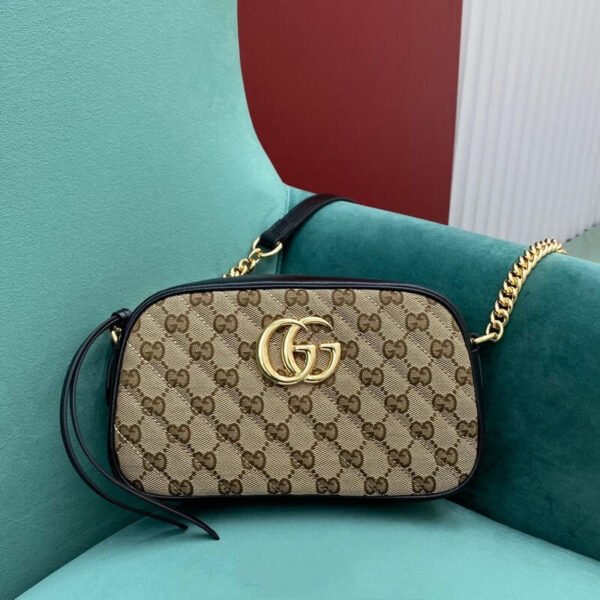 A8FE55A5-D276-7EF1-0552-78F189E14A01.jpg Gucci Marmont Canvas Camera 24x13cm