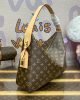 AA44DEBA-16AD-F543-B9A4-AD7CB4F68E44.jpg Louis Vuitton Monogram Canvas Slouchy MM M12098