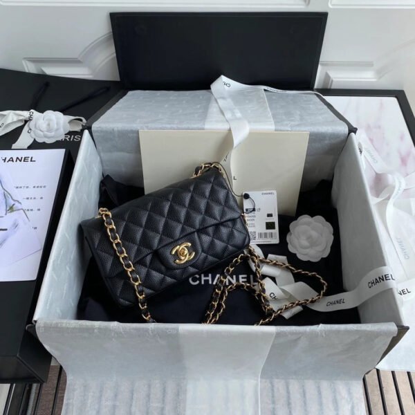 AAAF7110-D10E-E3DE-7082-78008104CC87.jpg Chanel Mini Classic Handbag Black For Women 6.7in/17cm