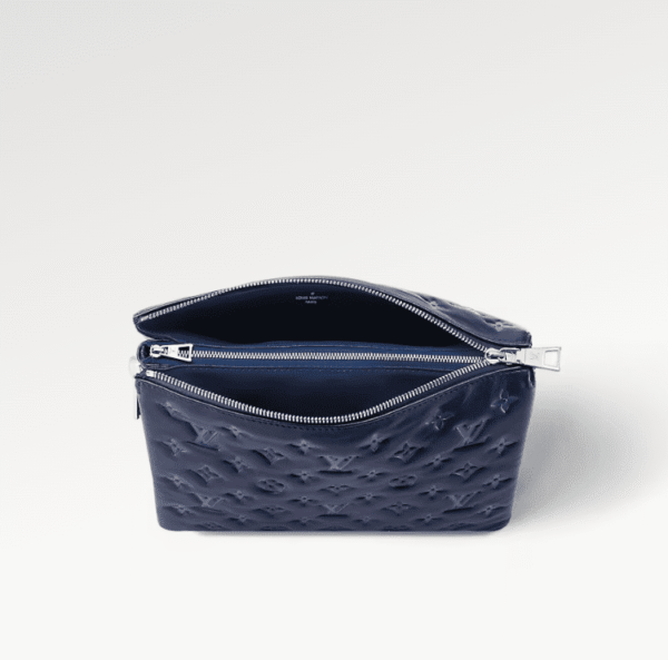 AC7ED54D-95BE-F0F7-57C2-A96A9D5002A1.png Louis Vuitton Coussin PM M21282