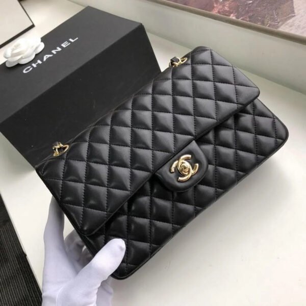 ACC0EEB5-3E55-FB58-807B-A7C445BBF7A5.jpg Chanel Classic Handbag Gold Toned Hardware BlackFor Women, Women’s Bags, Shoulder And Crossbody Bags 10.2in/26cm A01112
