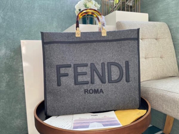Fendi Sunshine Shopper Large Bag - Large