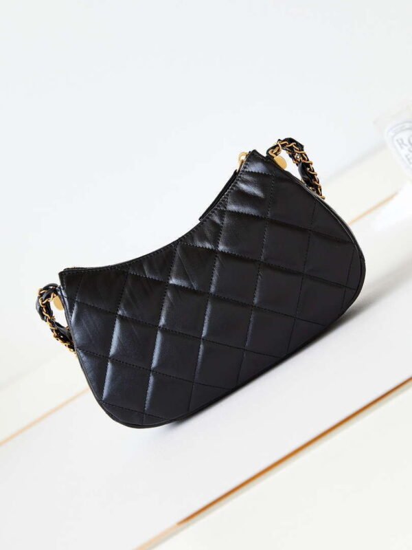 Chanel Aged Calfskin Quilted Small 19 Hobo Black