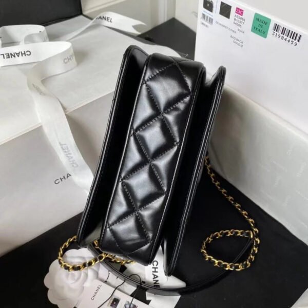 Chanel Mini Flap Bag With Top Handle As3886