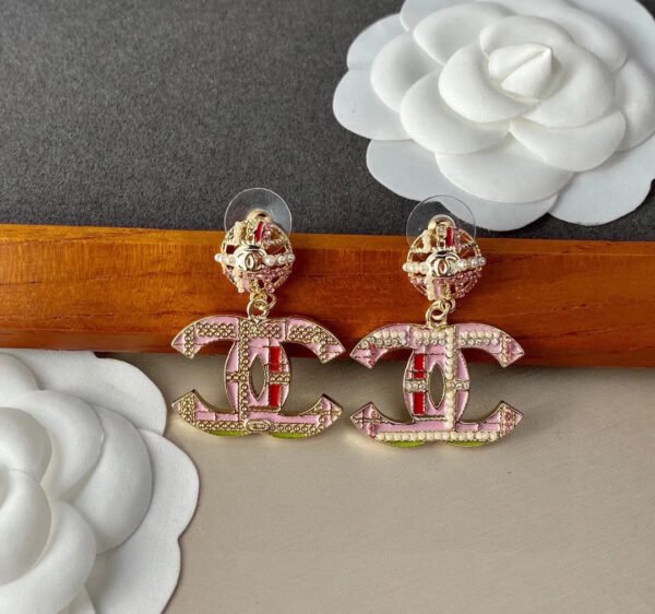 AE004B65-8A5A-321E-B087-8EE2957F65D6.jpg cc Earrings