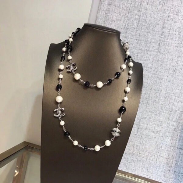 AE0A8D02-6B85-9BDB-7BC5-71483F7B981B.jpg cc Necklace