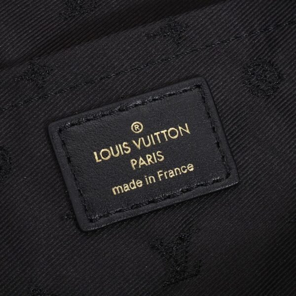 B026221B-018A-85C0-A796-AB853AC16550.jpg Louis Vuitton M59793 Alma BB