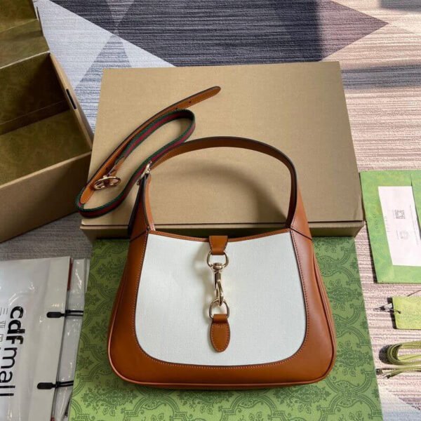 B19BCB50-CC2F-7F05-1566-FC6A8003C6AE.jpg Gucci Jackie Small Shoulder Bag