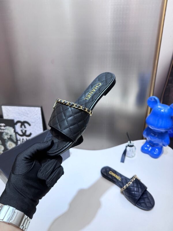 Chanel Women's Logo 25ss CC Sandal