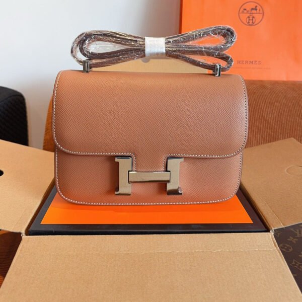 B3ACB847-90B0-27BE-FCD0-72BB7317D1FF.jpg Constance 23 Bag Palladium Hardware - Dark Grey