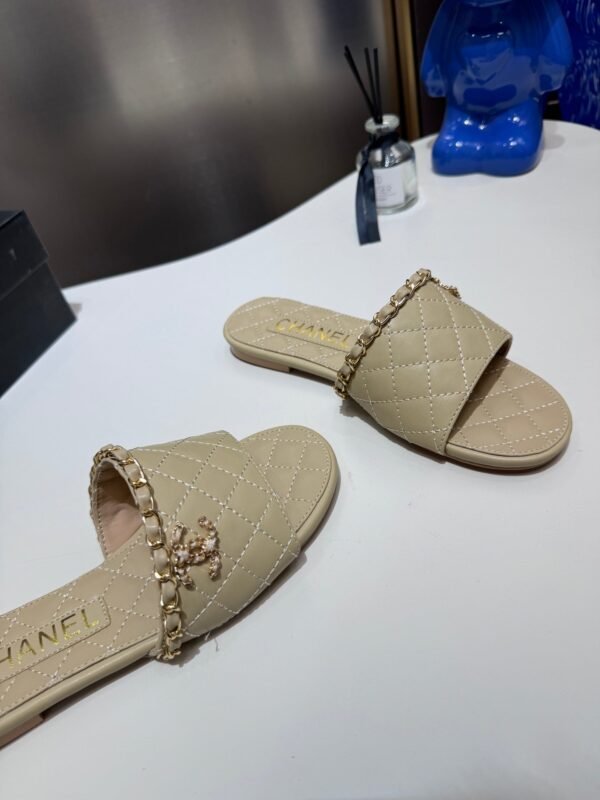 Chanel Women's Logo 25ss CC Sandal