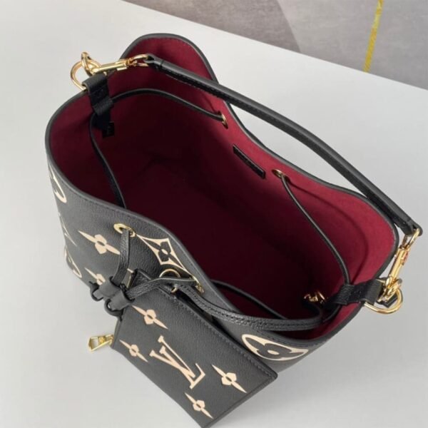 B5ADF4C3-4B40-546F-7147-AB8C39C323B4.jpg Louis Vuitton M45497 NéoNoé MM