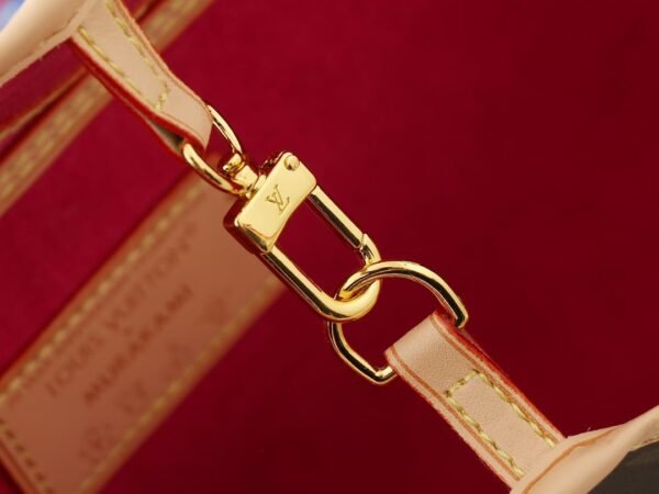 B8051001-E1AB-98FF-6525-F07BCE0C5AC6.jpg Louis Vuitton M13271 LV X TM Neverfull MM