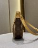 B8C9D5B2-BD00-8BBD-C0C1-36DD9D347D1B.jpg Louis Vuitton M81098 Loop