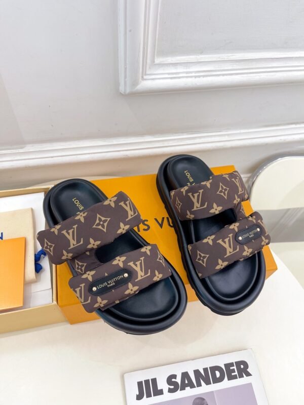 Louis Vuitton Unisex Pool Pillow Comfort Sandal