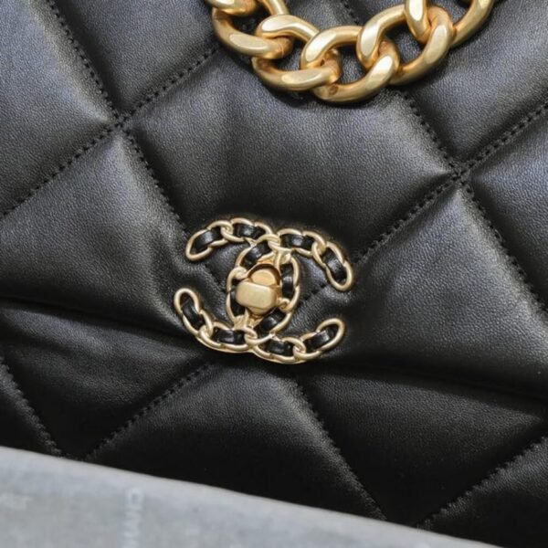 Chanel 19 Maxi Handbag AS1162