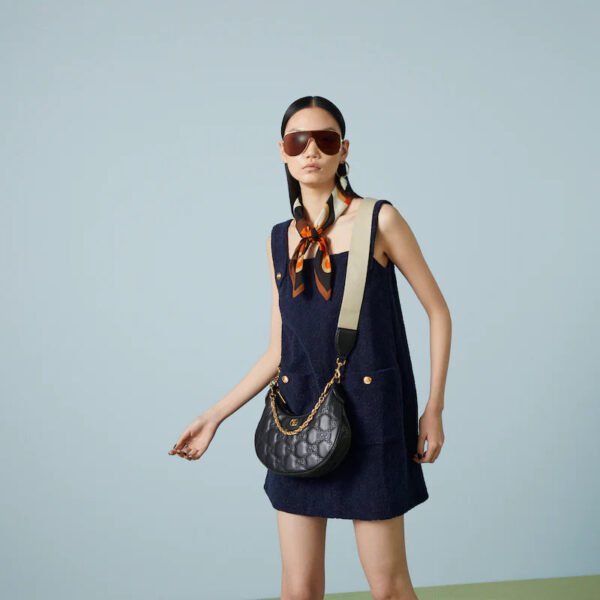 B982AA2B-41AC-16CC-5FB1-A10B7531AF3C.jpg MATELASSE SMALL SHOULDER BAG