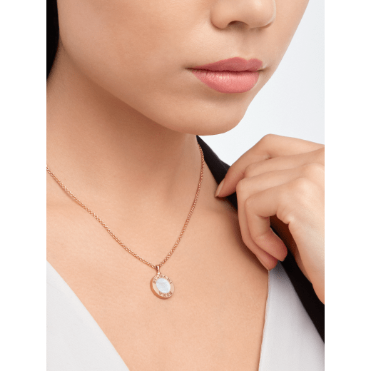 BA935DC7-8798-33AD-63C1-99F2D5FCAFA1.png NECKLACE