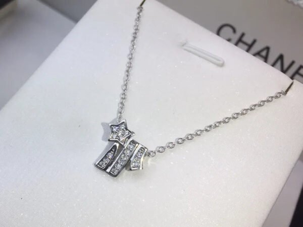 BB93ED2E-FB32-11AC-C8D7-FFA3AD402CBA.jpg cc Necklace