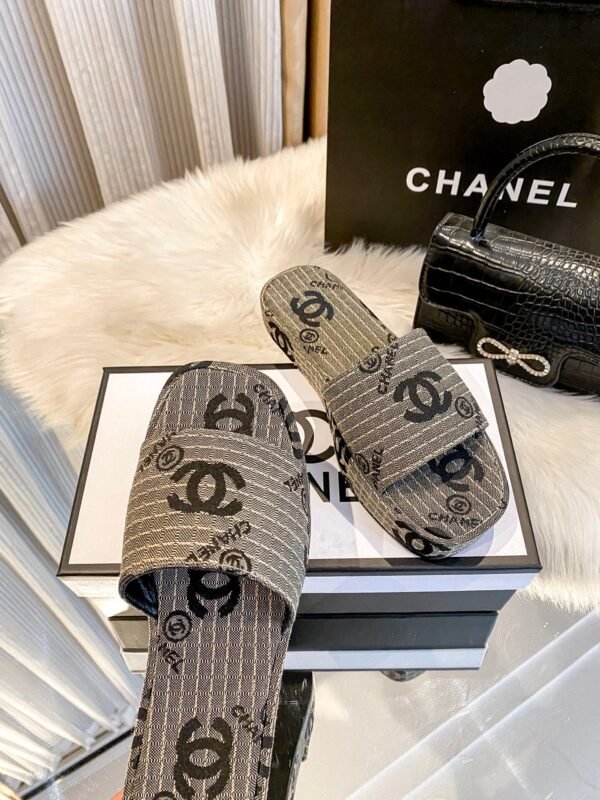 Chanel Women's Logo 25ss CC Sandal